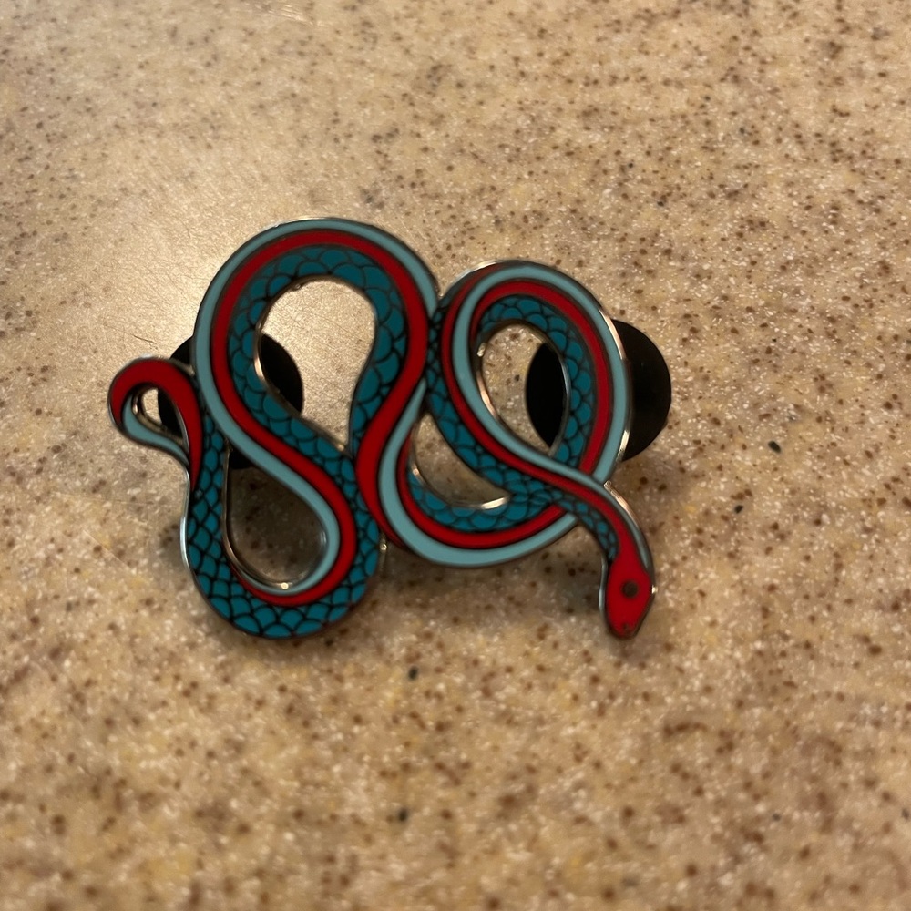 Snake pin - Picture 2 of 3